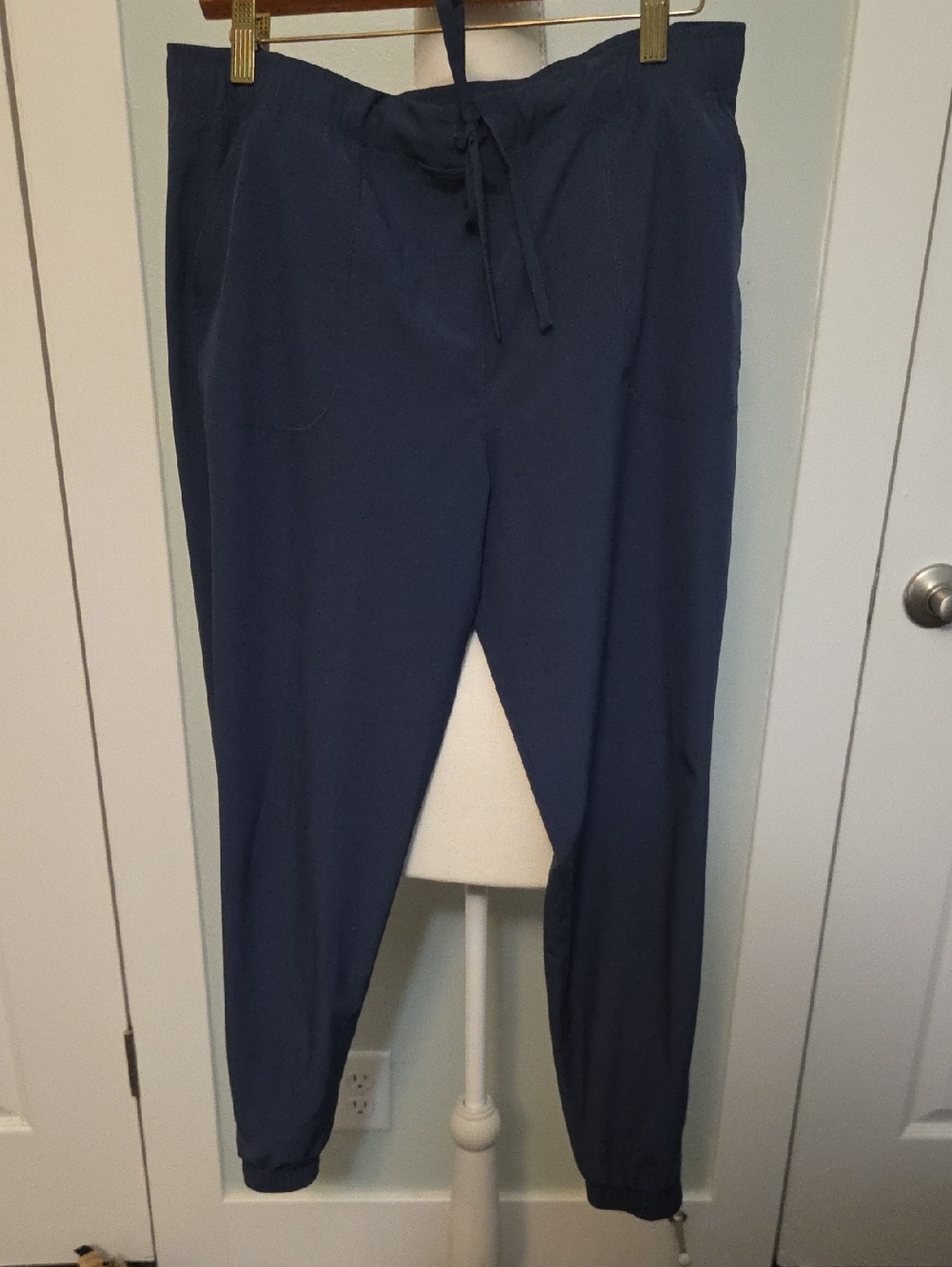 Albion Navy Drawstring Jogger Pants Medium